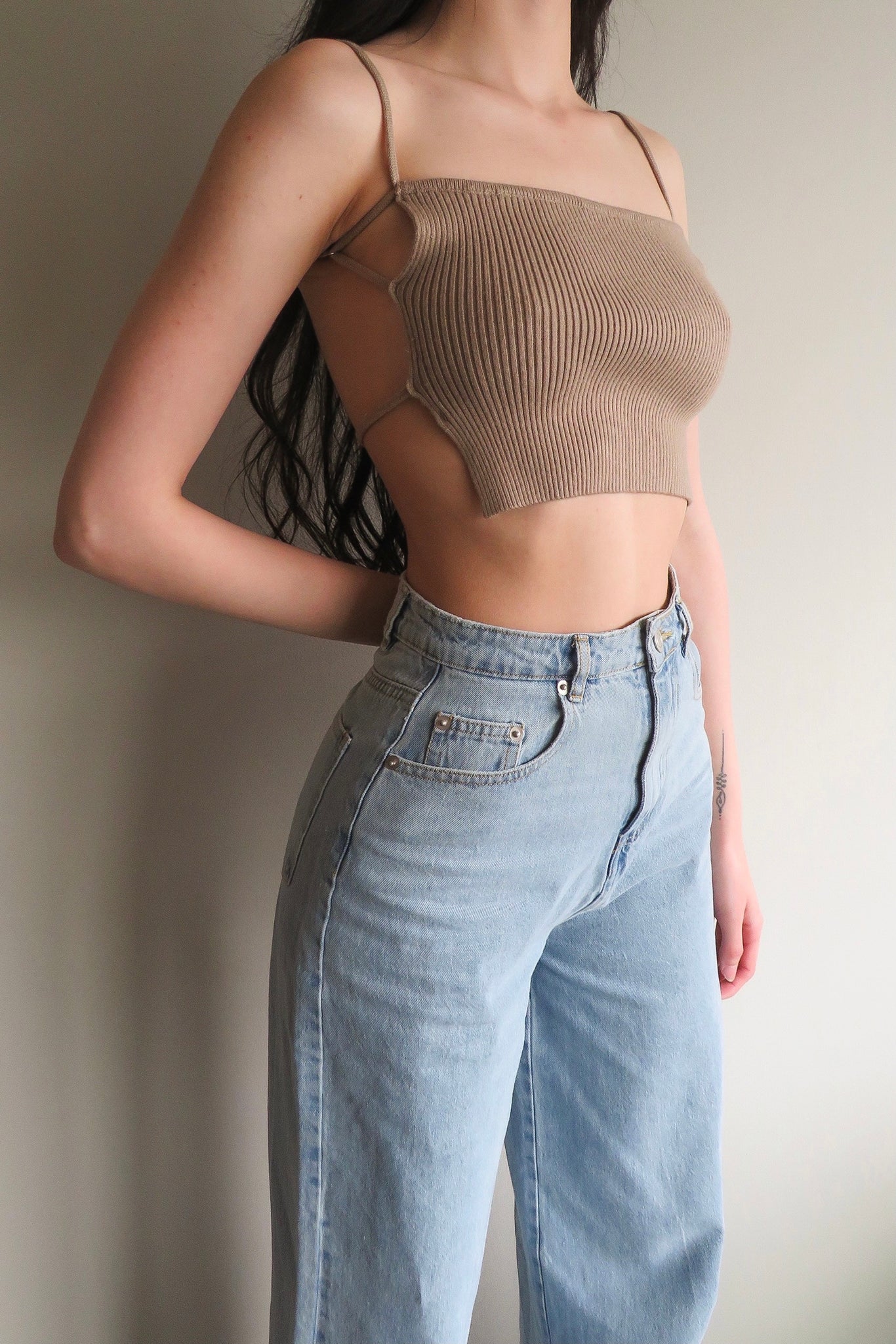 Knit Ribbed Backless Top – Hollywood Boutique